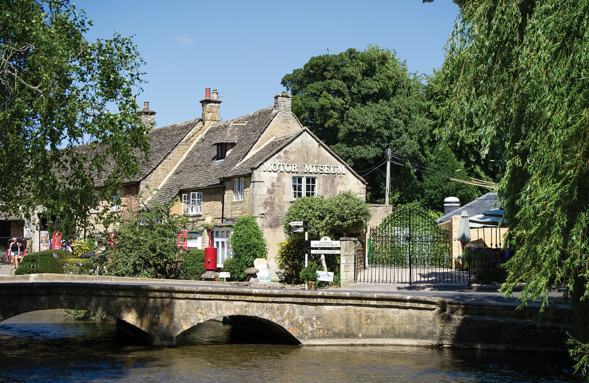 Bourton on the Water featured